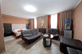 Ostrov Hotel