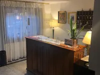Hotel San Carlos Các khách sạn gần Ga tàu Once