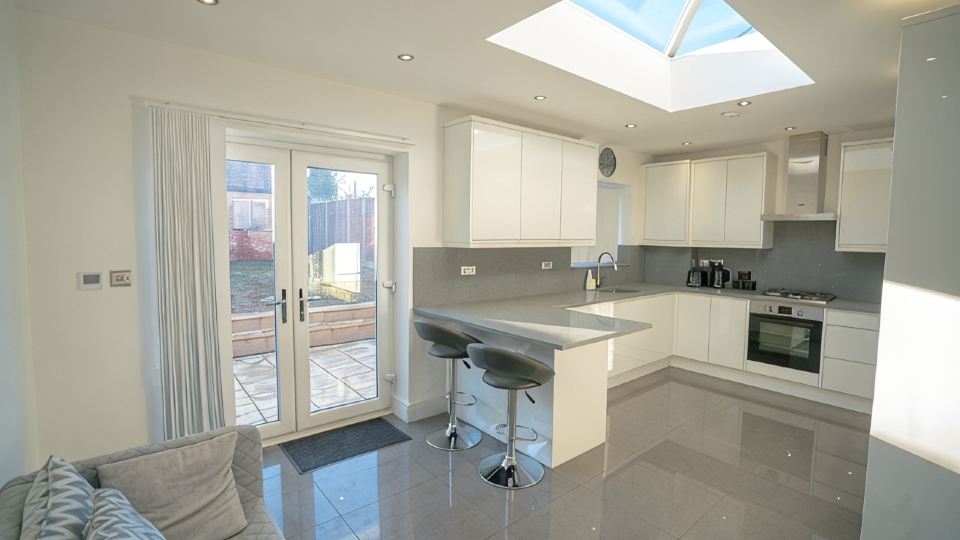 Newly Refurbished Modern 4 Bed Detached House