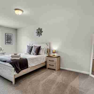 Southern Charm Meets City Comfort Rooms