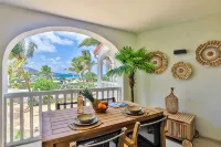 Orient Bay - Alamanda Resort Oceanfront Condo - Homestays