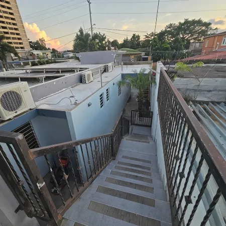 Vadis's Lux Studio in beautiful Mayagüez with WiFi, AC, laundry