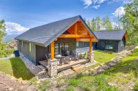 New Modern Mountain Retreat with Level 2 EV Charger - 4-Star