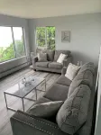 Stunning marina & Lake Michigan views, walking distance to downtown! - Wifi