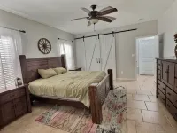 Spacious 4-bedroom house in charming Carlsbad with WiFi and AC - Homestays