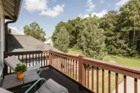 Spacious 4Br Home I 5 Min to Downtown Athens I Sleeps 8+ - 4 ดาว