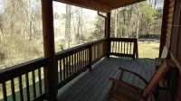 Almost Hiking - close to downtown attractions and a short drive to hiking - Alphydda
