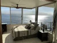 Spectacular Wall of Glass! - 4-Star