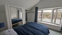 Blue Lobster! 2-Br/1.5 BA with Heat, AC, Deck and Seasonal Dock in Harpswell - 3-Star