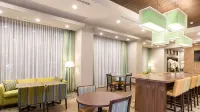 Hampton Inn by Hilton Lloydminster - Pools