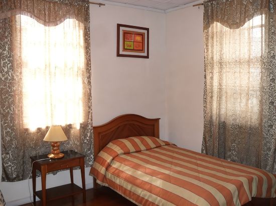 Hostal Volunteer House