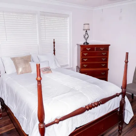 Nice peaceful and spacious home. Hotels in Clanton
