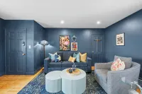 1Br on Salem Common l Steps to Witch Museum l Fenced in Yard + Parking - 4-Star