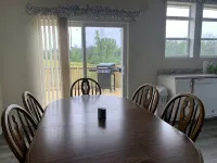 Lunker House By the Bay- Rural, Contemporary and Spacious-Moments from Downtown - Wifi
