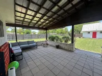 Charming 4-bedroom house with AC, WiFi in enchanting Castroville - 무료 와이파이