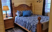 Cabin in the Woods - 5 Miles to Dayton Boat Ramp! 2 miles to NACA Fort Bluff! - WiFi