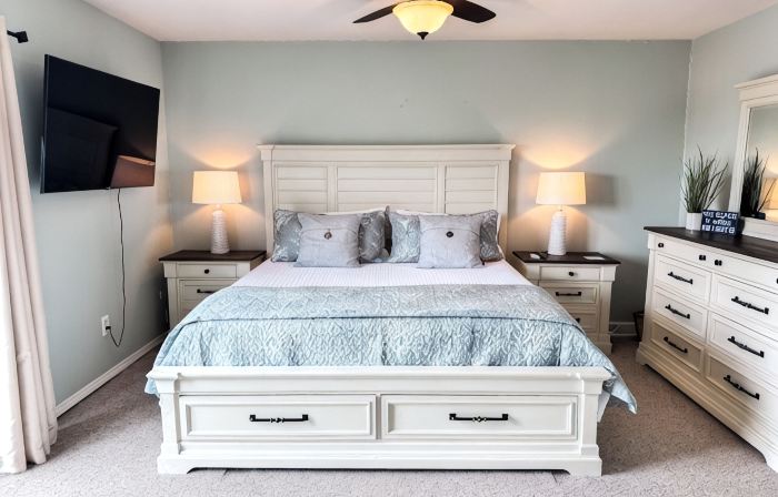Coastal Soul - Beach block, on cul-de-sac street, pet friendly.