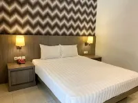 Crystal Inn Hotel Batu - 2-Star
