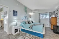 Beach Front Home, King Bed, Million Dollar Deckview, and Steps to the Beach - 3-Star