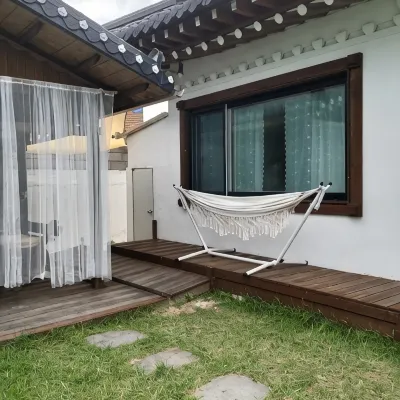 Gyeongju Happy Family Pension Hotels near Baedong Standing Stone Buddhas
