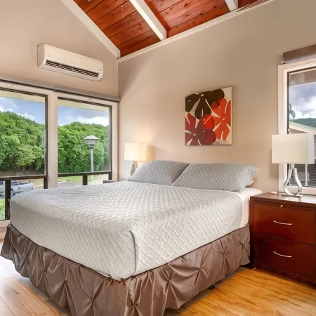 PRIVATE Ocean Front Cottage Over Looking  Beautiful Kalapaki Bay