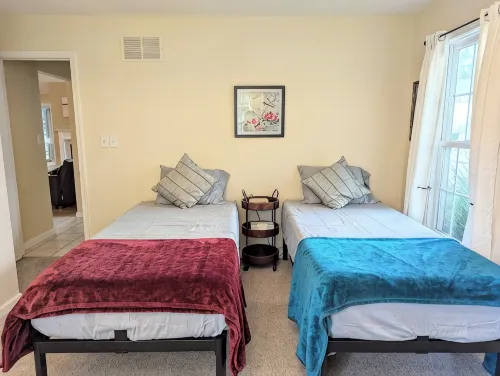IN TOWN LEWES- NEAR WALKING/BIKING TRAILS /QUIET NEIGHBORHOOD /LINENS INCLUDED - Wifi
