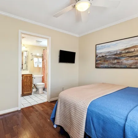 Thach Place in Auburn. Just steps from campus!