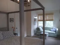 Steps away from Main Street at this centrally located house in Clayton. Ga. - balcony