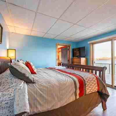Waterfront cottage 3bdrm Rooms
