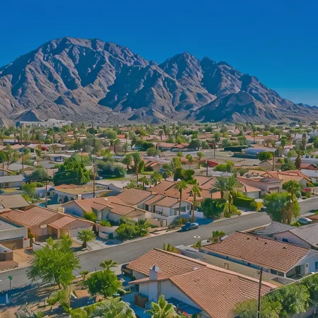 DESERT HOUSE- Pool, Mountain Views, Nr. Hiking Biking trails. 3BR-2Bath064535