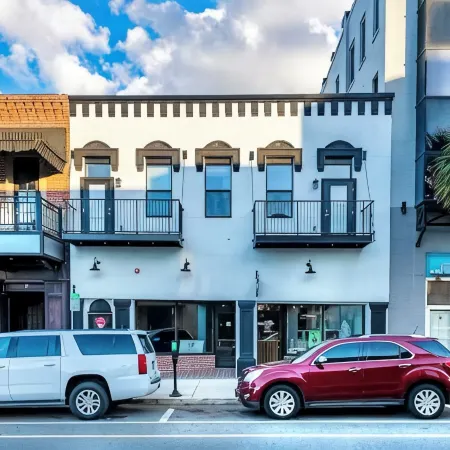 Ocala Downtown Square Apartment