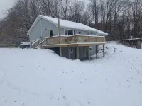 The Hill House offers a great view, plus it's close to town and dog friendly! - Wifi