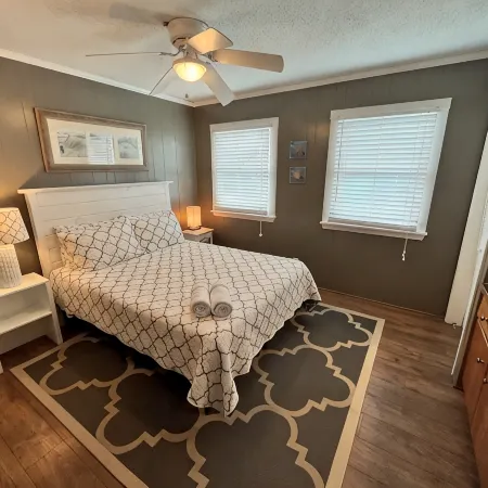 Cozy 3 Bedroom Cottage in Nags Head -- Extra Apt with BR + BA Available