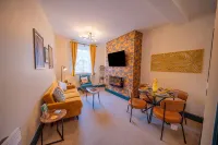 2 Bed Refurbished apartment/ Parking/ Pet Friendly - Hot Tub