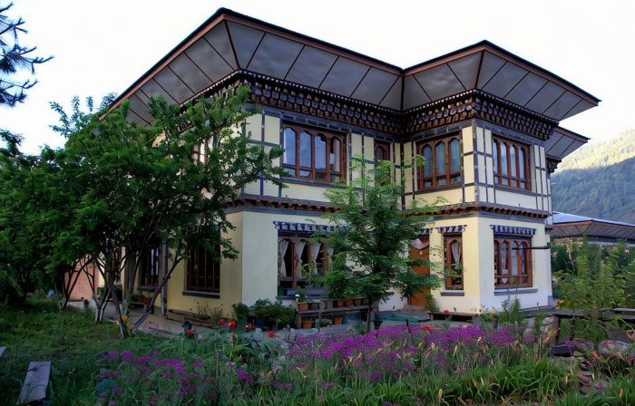 Nirvana Lodge