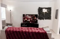 Cozy 1-bedroom Modern Apartment: Central to Raleigh, Durham, Chapel Hill - Wifi