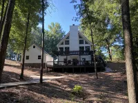 Spacious Lake Hartwell  Home with Large New Dock - 3-Star
