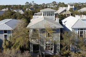5 BR, 5 BA in Seaside, quick walk to the private beach access or main pool