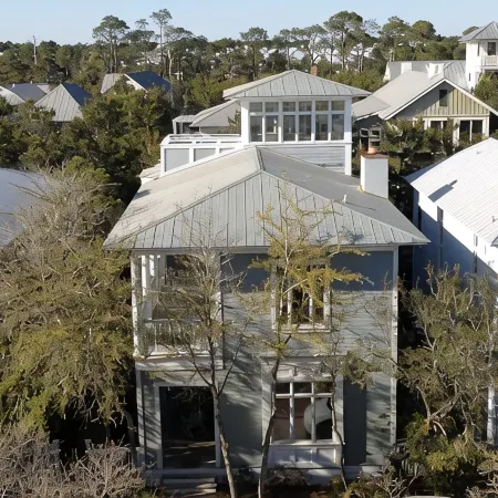 5 BR, 5 BA in Seaside, quick walk to the private beach access or main pool