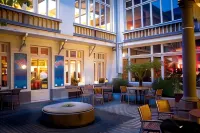 Jacques Brel Hostel - Hostels