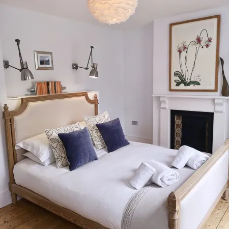 Modern Townhouse In Fowey, Cornwall, England