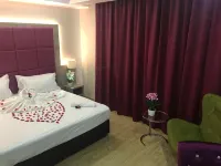 Hotel le Pacha - Airport Shuttle