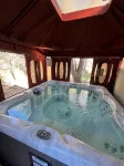 A-Lodge Boulder - Hot Tub