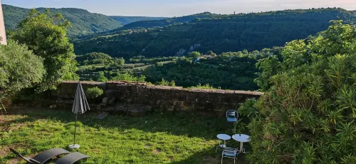 Old farmhouse in the heart of the 'Slovenian Tuscany' - Homestays