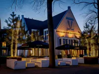 Parkhotel Auberge Vincent Hotels near Stratum