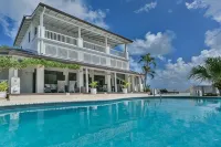 Tamarind Villa - Sprawling 7 bedroom villa 7 Villa by RedAwning - Villas