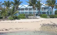 Newly renovated Oceanfront Townhouse with Stunning Views & Private Beach Access - 3 звезды