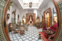 Dar El Kebira - Riads