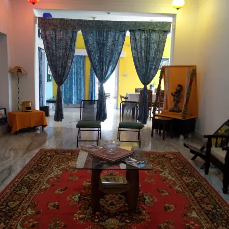 Friends & Family Home Stay