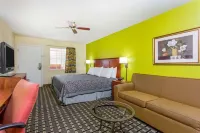 Days Inn by Wyndham Trenton